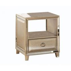 Voeville Collection 81202 24" End Table