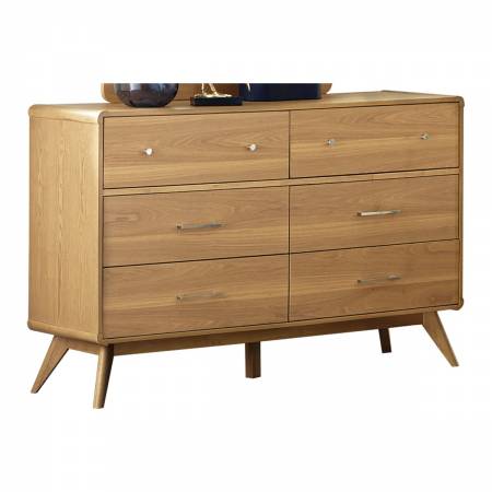 1915-5 Dresser Anika