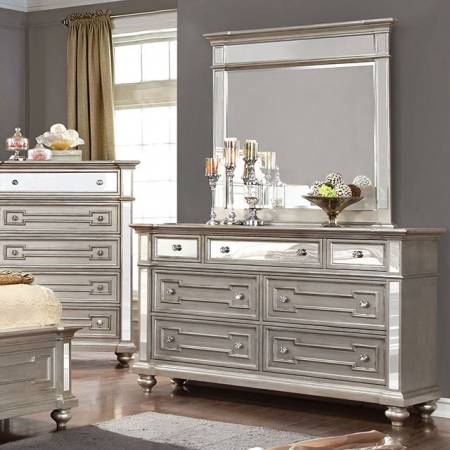 CM7673D SALAMANCA DRESSER