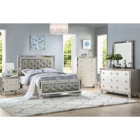 F9428Q Queen Bed