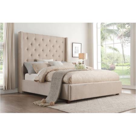 5877BE Fairborn Full Platform Bed with Storage Footboard