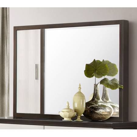 PELL Mirror with storage
