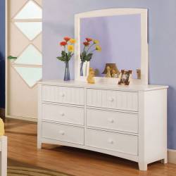 OMNUS DRESSER WHITE FINISH
