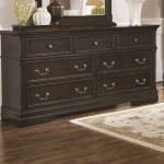 Cambridge 7 Drawer Dresser with Frame Molding